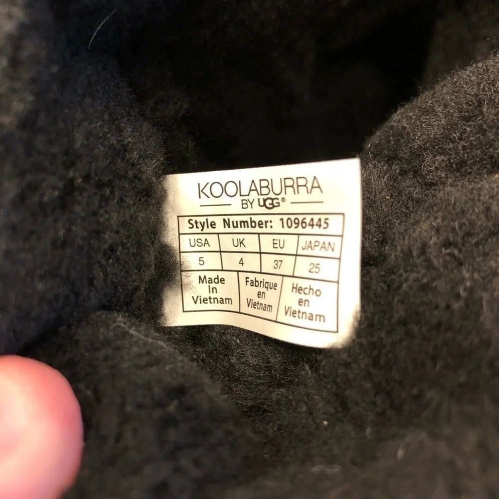 New Comfy Koolaburra by UGG Boots size 5